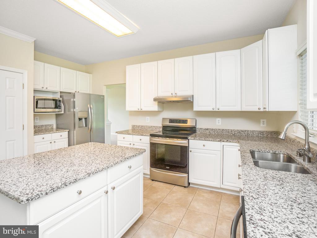 PRESWICKE HILLS SUB - Residential