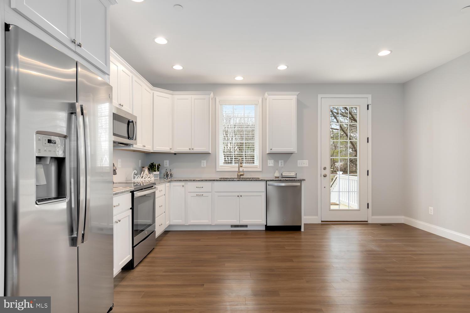 CHESTER HARBOR - Residential