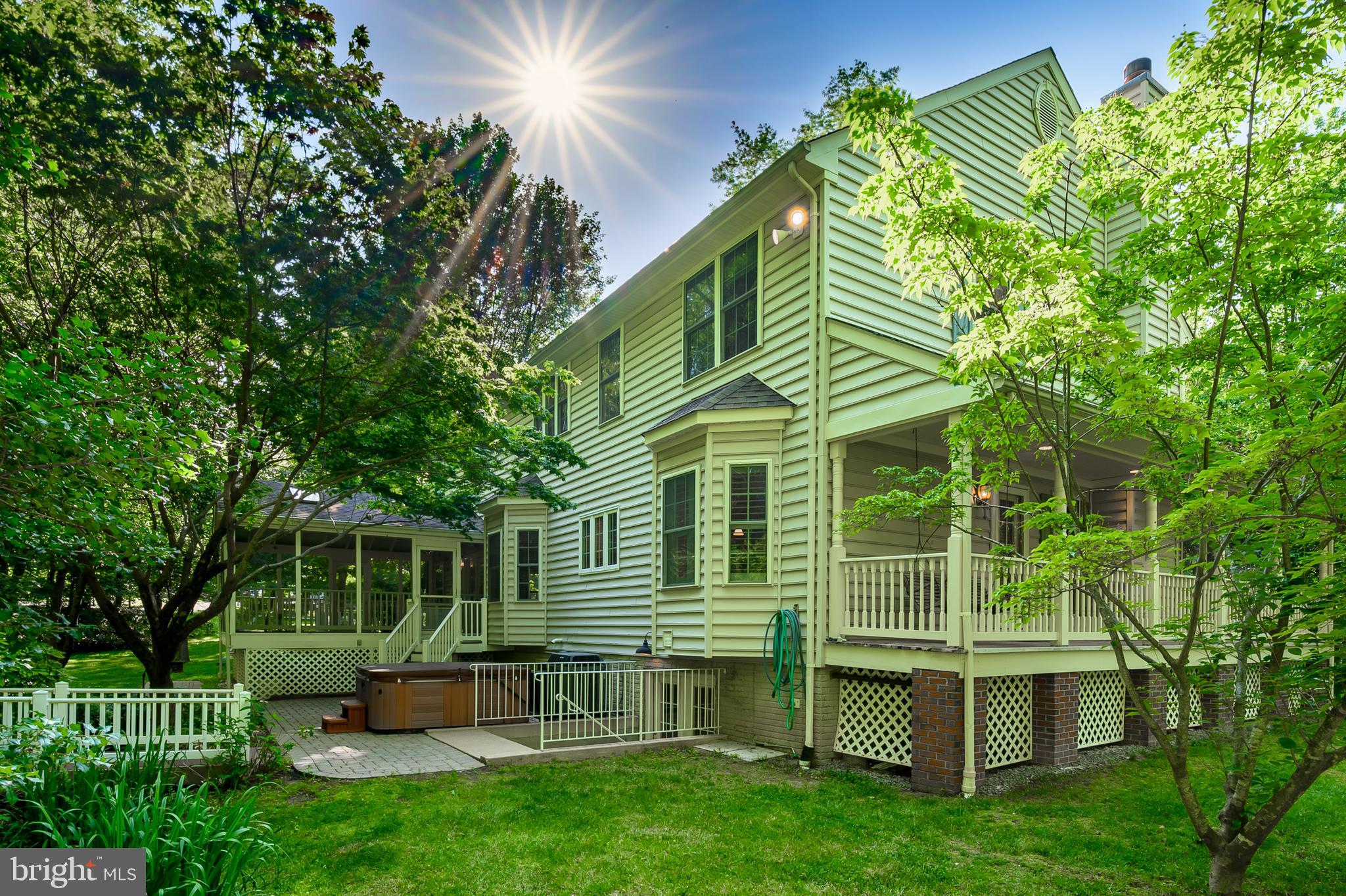 LOCH HAVEN WOODS - Residential