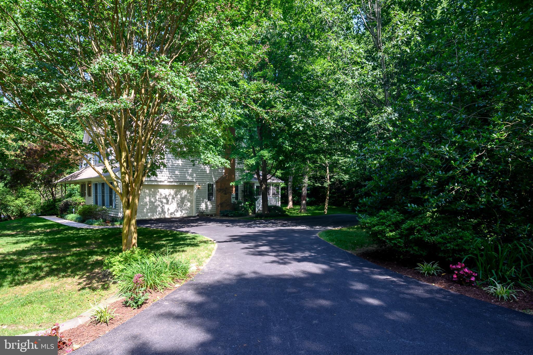 LOCH HAVEN WOODS - Residential