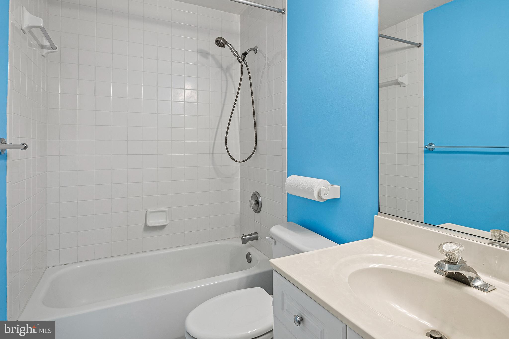 LOCH HAVEN WOODS - Residential