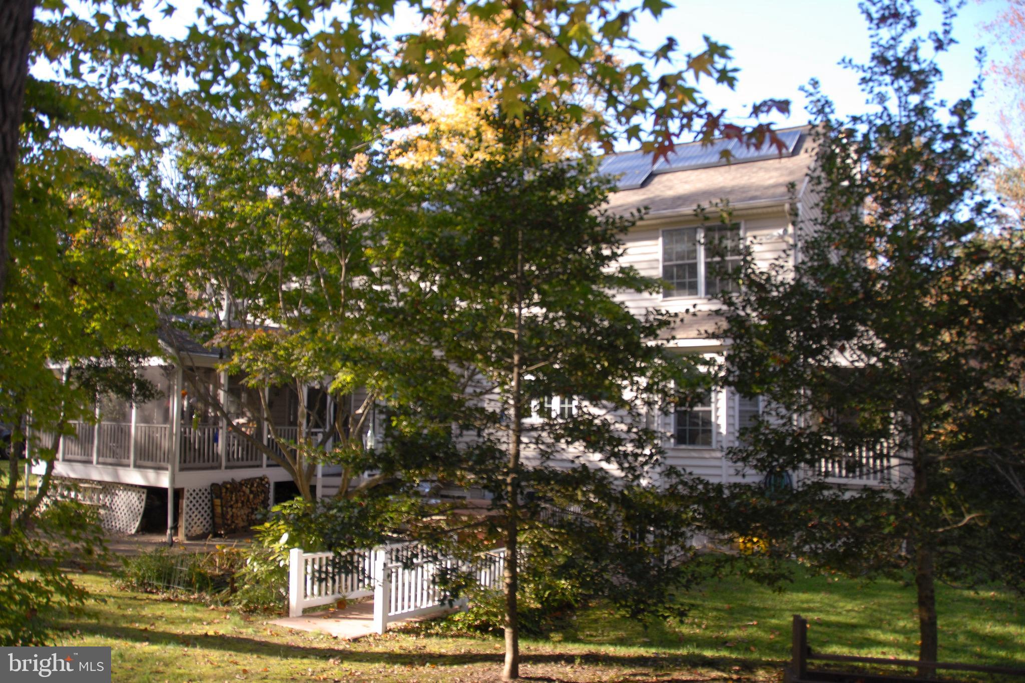 LOCH HAVEN WOODS - Residential