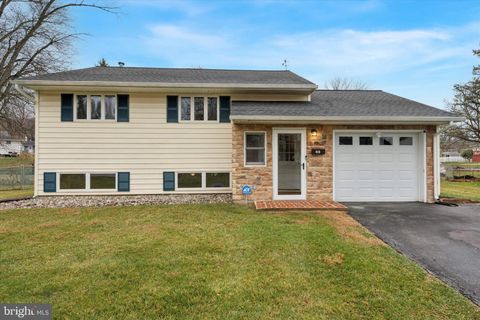 419 SUNSET DRIVE DOWNINGTOWN PA 19335