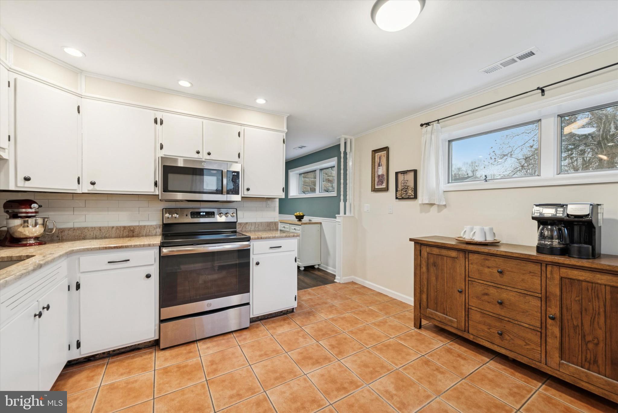 LAKEVIEW - Residential