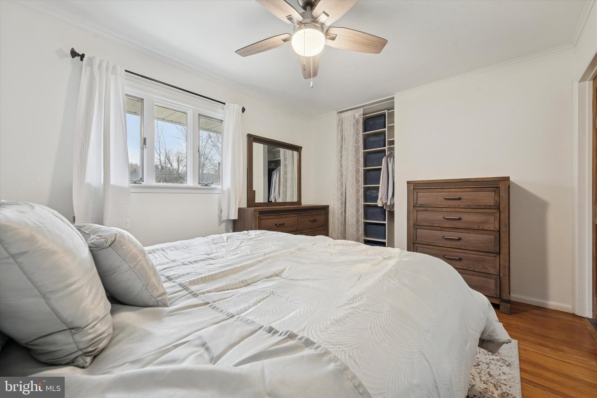 LAKEVIEW - Residential