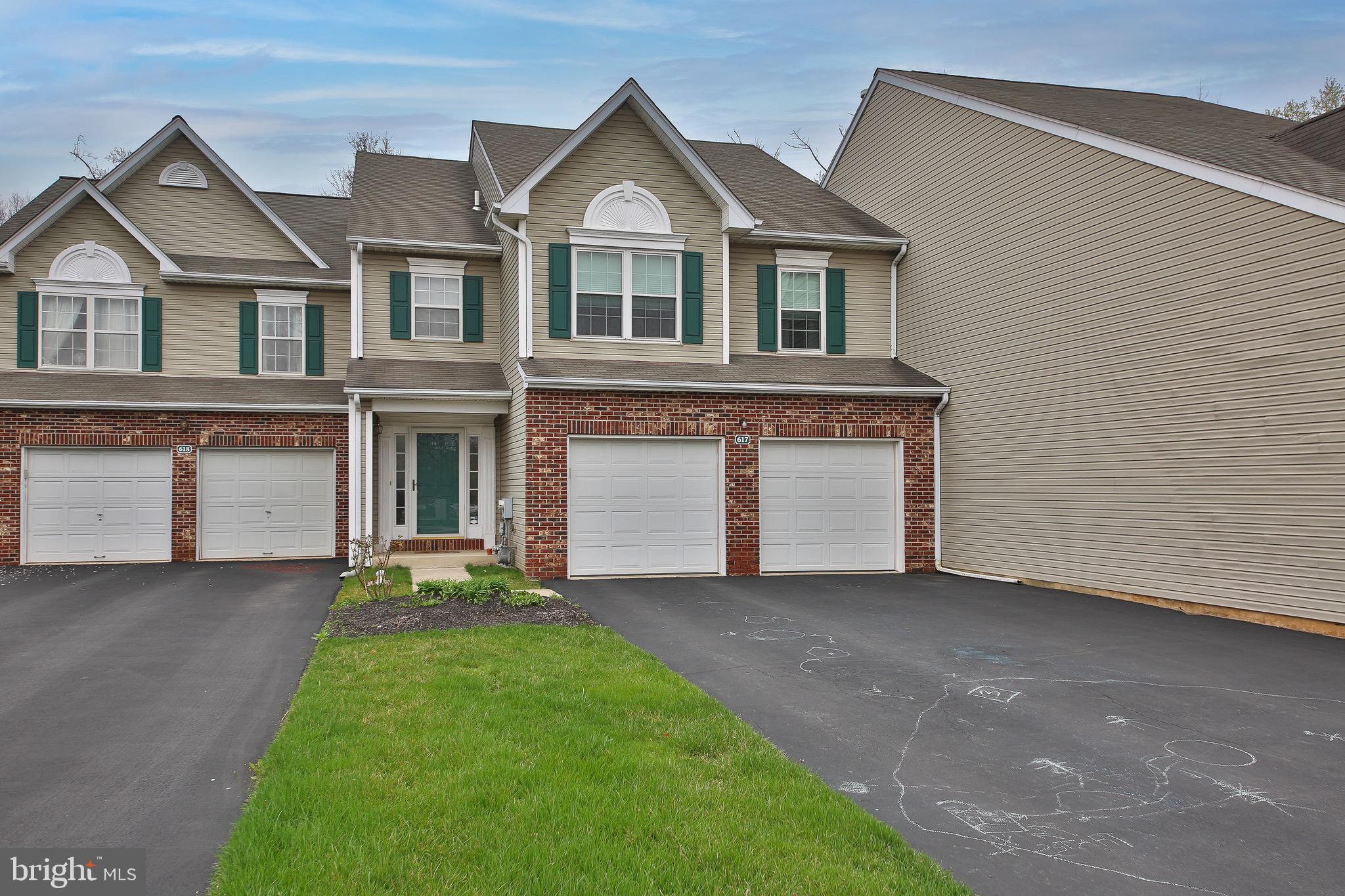 PLYMOUTH MEADOWS - Residential Lease