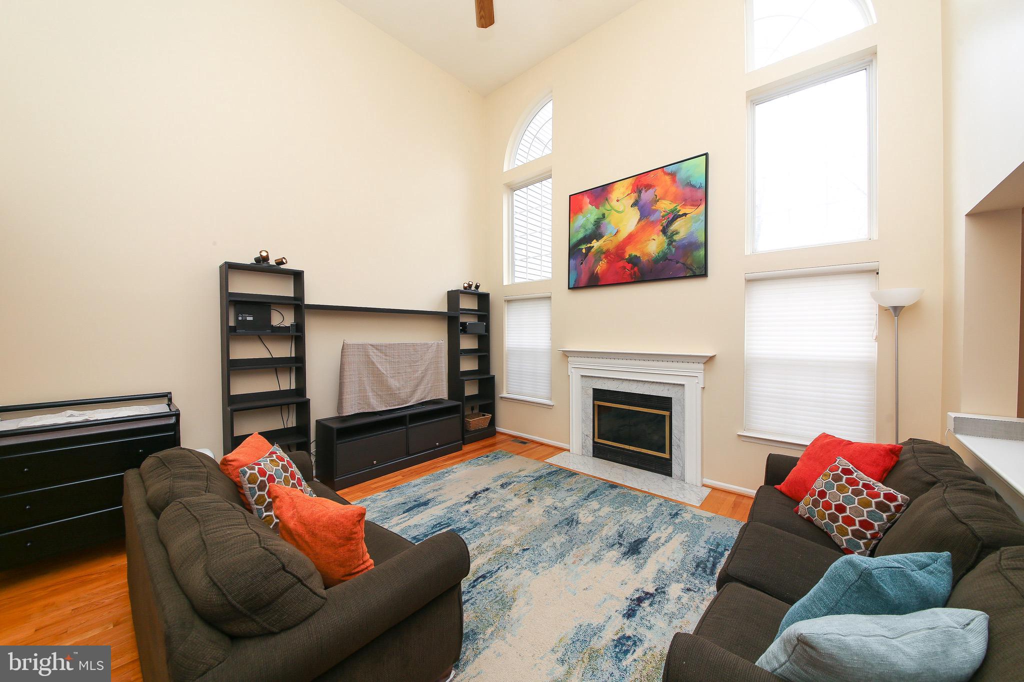 PLYMOUTH MEADOWS - Residential Lease