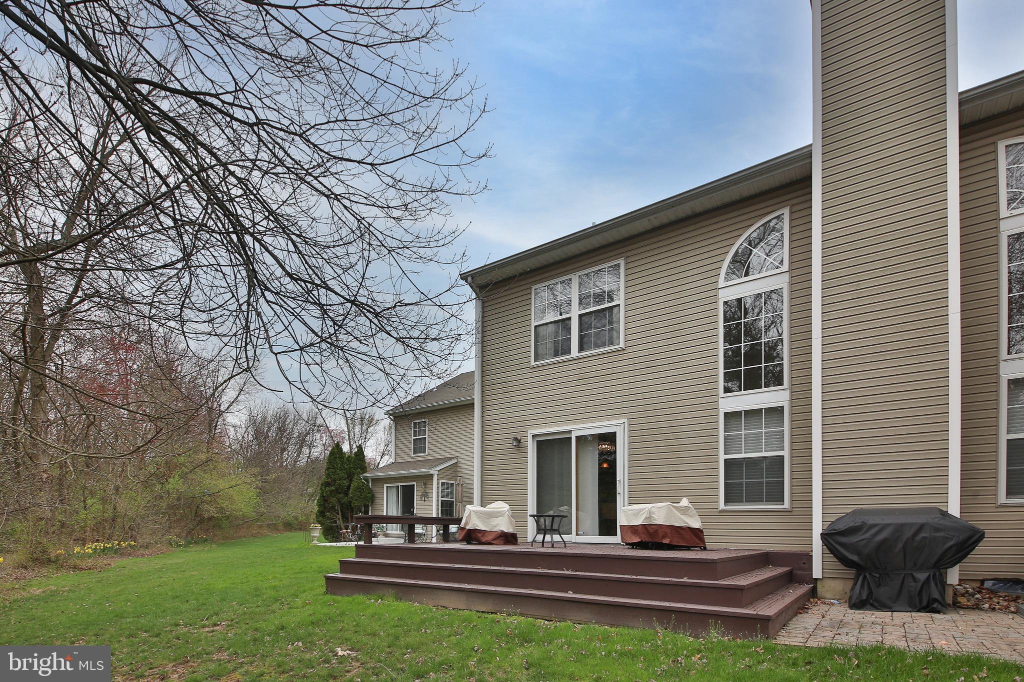 PLYMOUTH MEADOWS - Residential Lease