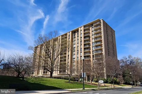 4600 S Four Mile Run Drive Unit 722, Arlington, VA MLS: VAAR2055092