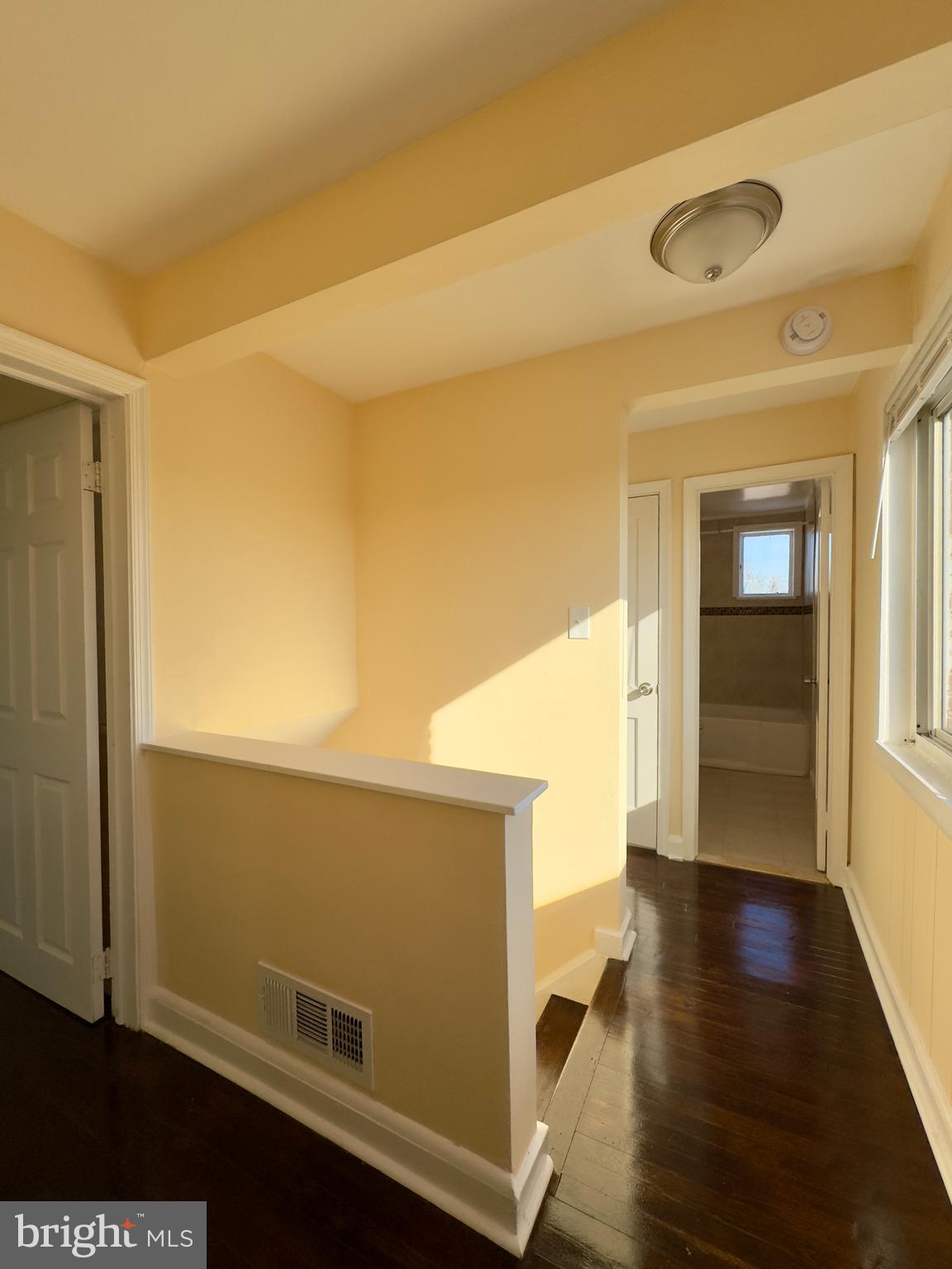 VIOLETVILLE - Residential Lease