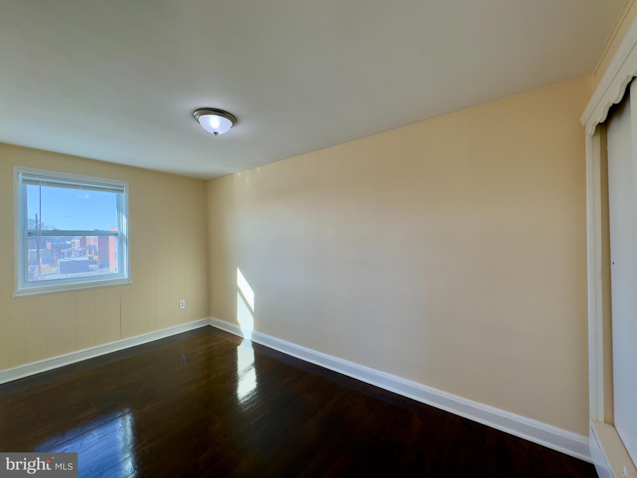 VIOLETVILLE - Residential Lease