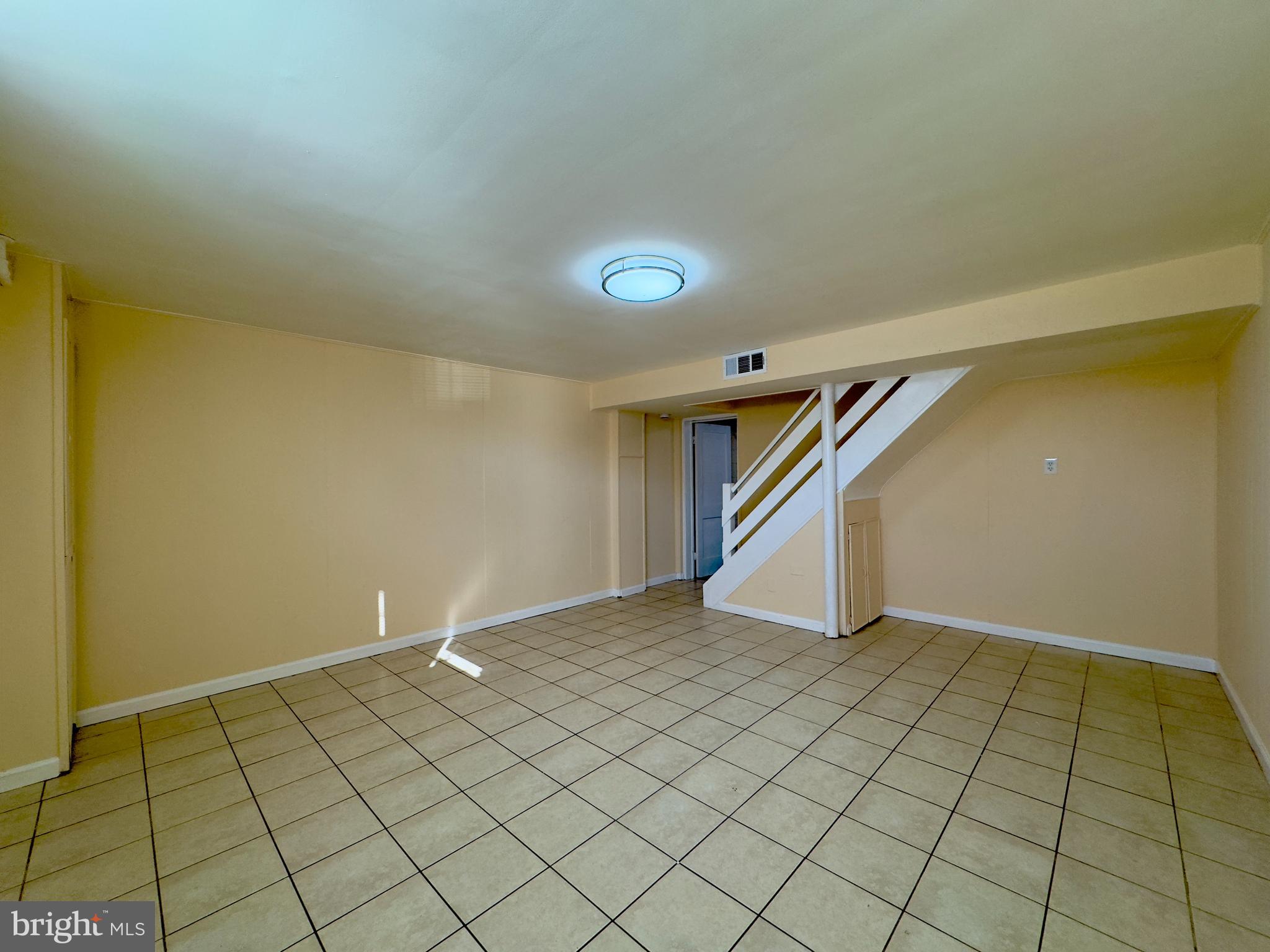 VIOLETVILLE - Residential Lease