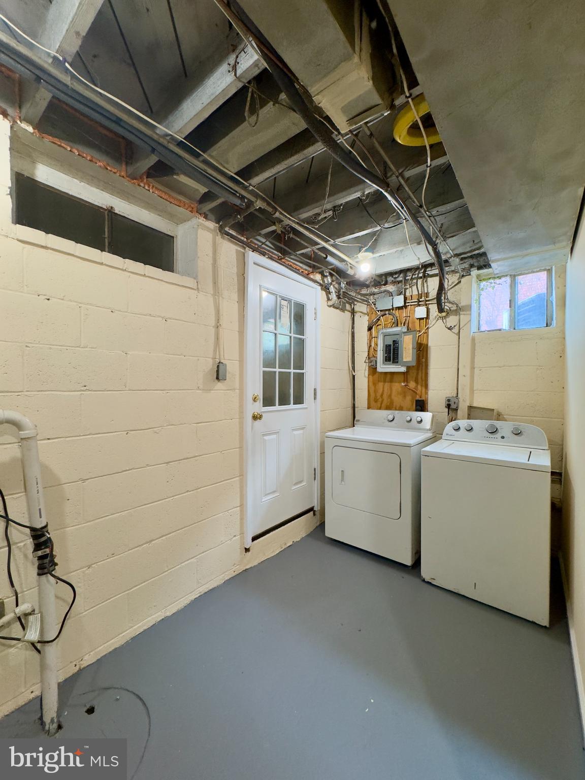 VIOLETVILLE - Residential Lease