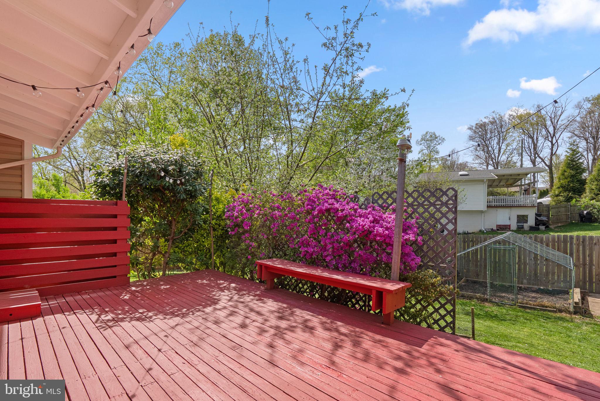 MANOR WOODS - Residential