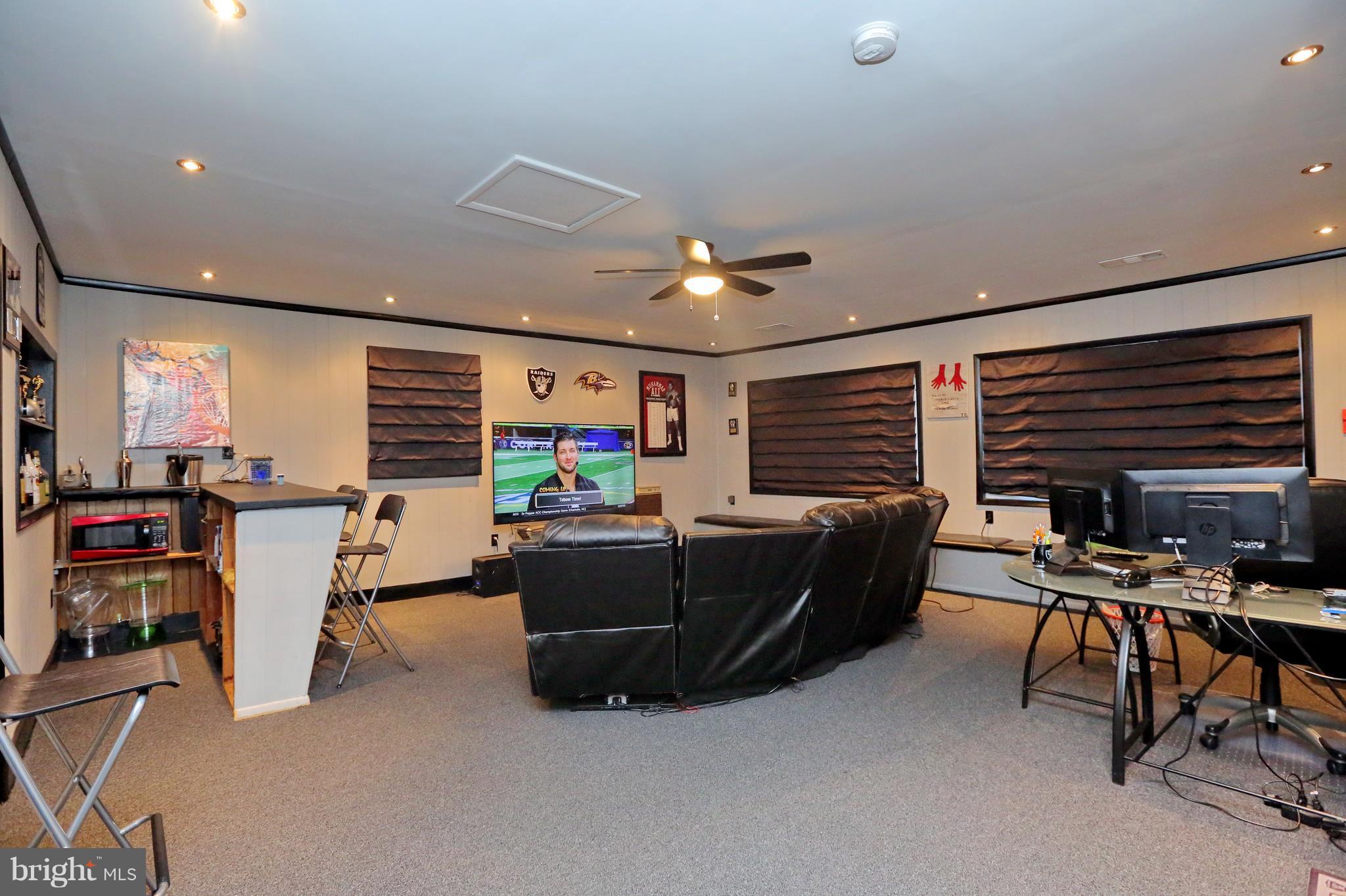 POINTER RIDGE - Residential