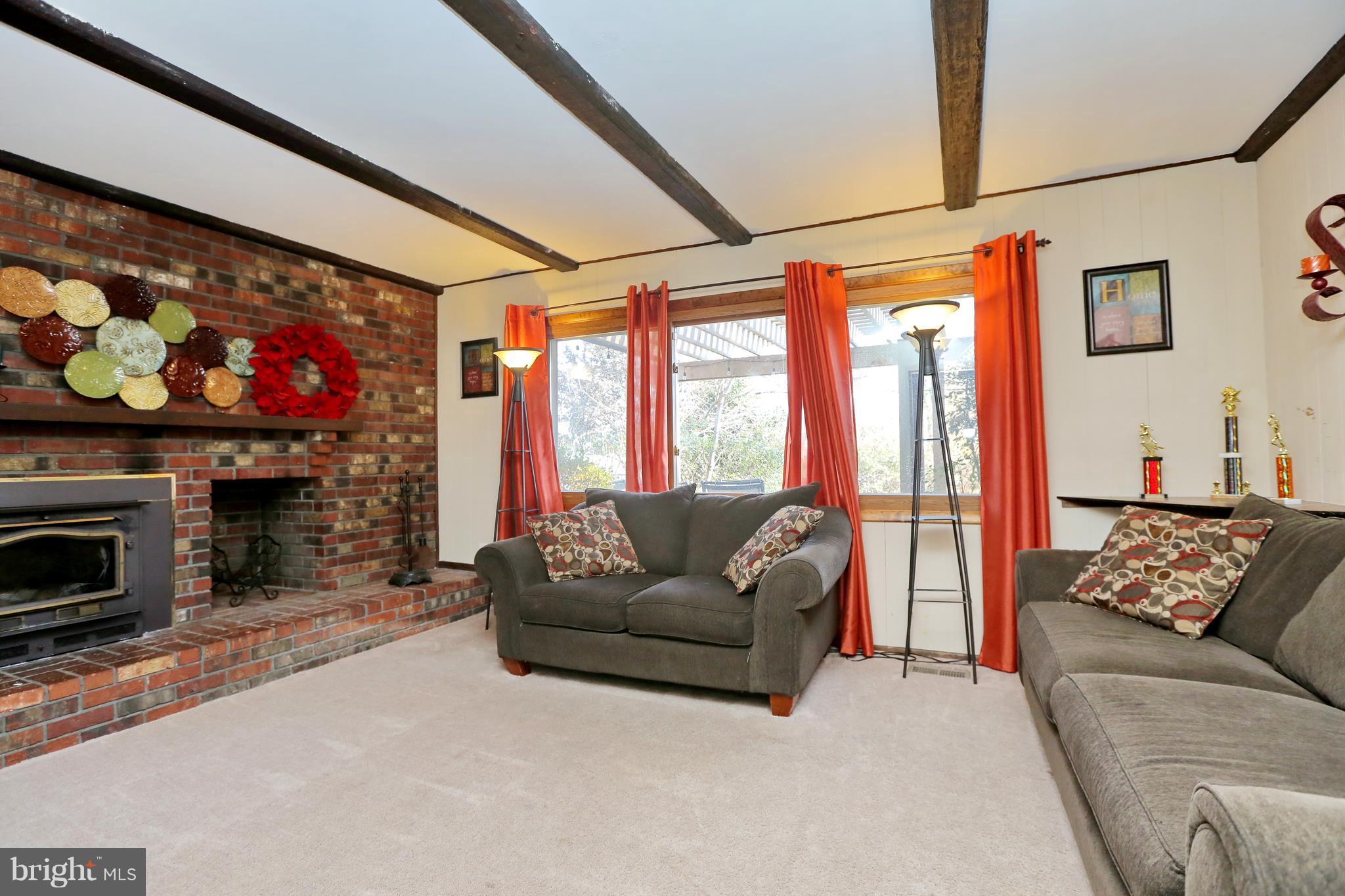 POINTER RIDGE - Residential