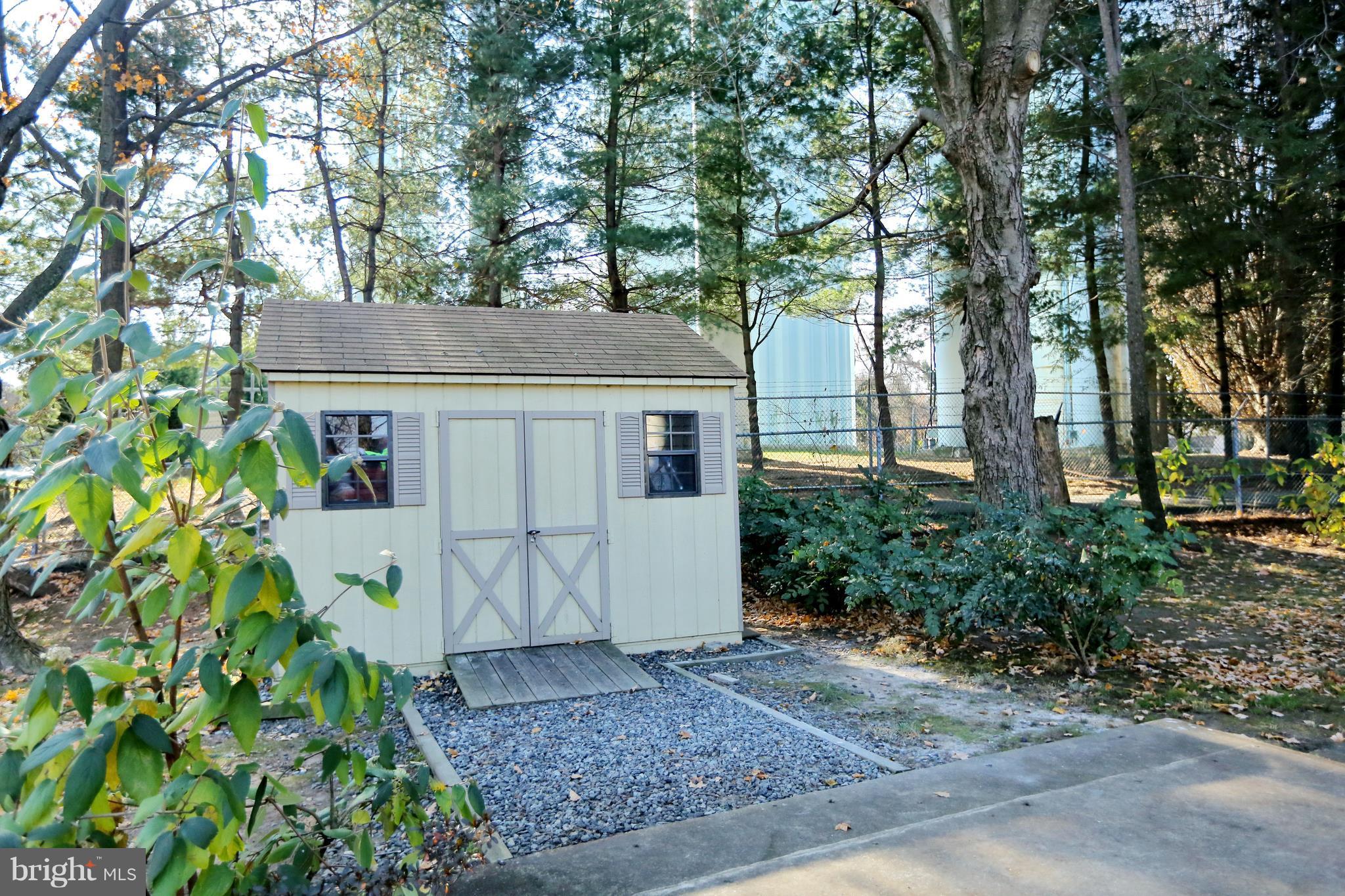 POINTER RIDGE - Residential