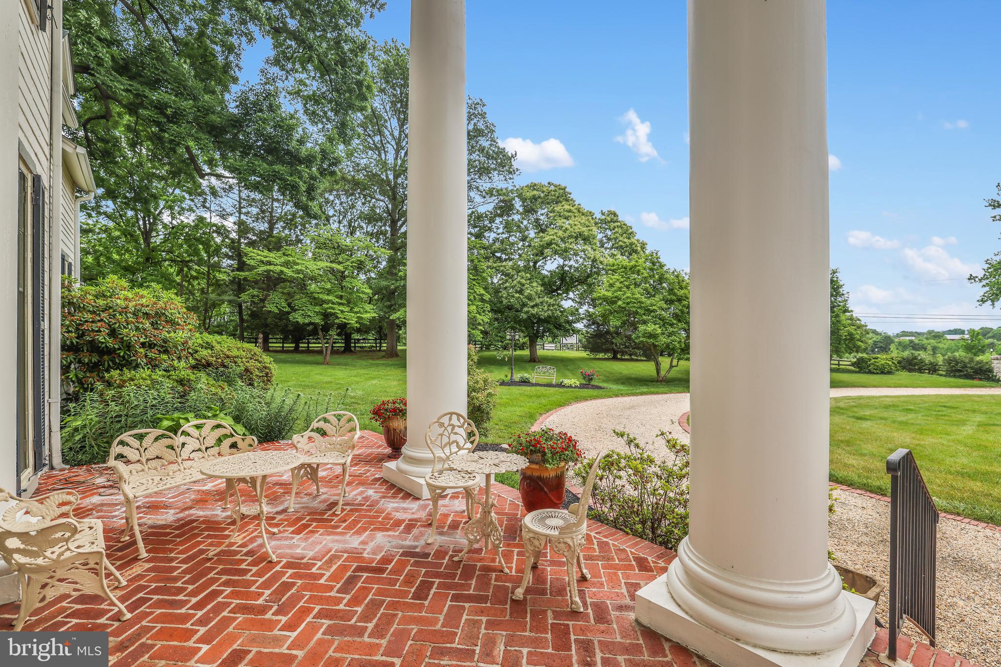 1902 JEFFERSON PIKE