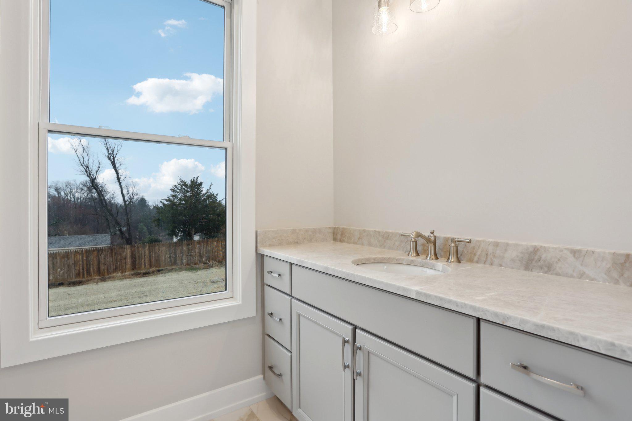 GARNET POINTE - Residential