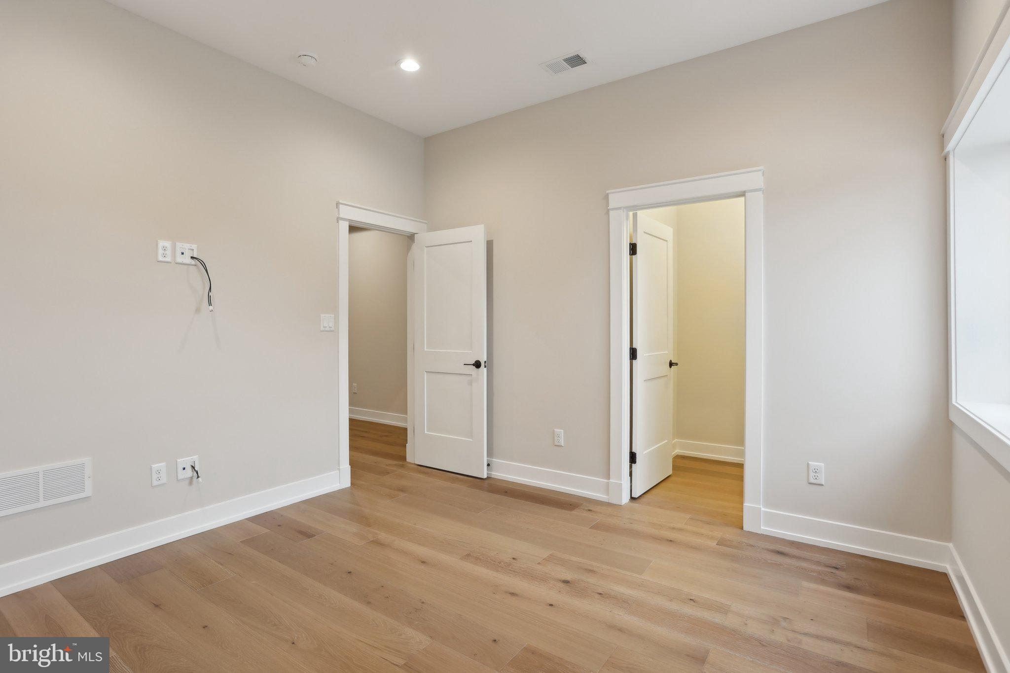 GARNET POINTE - Residential