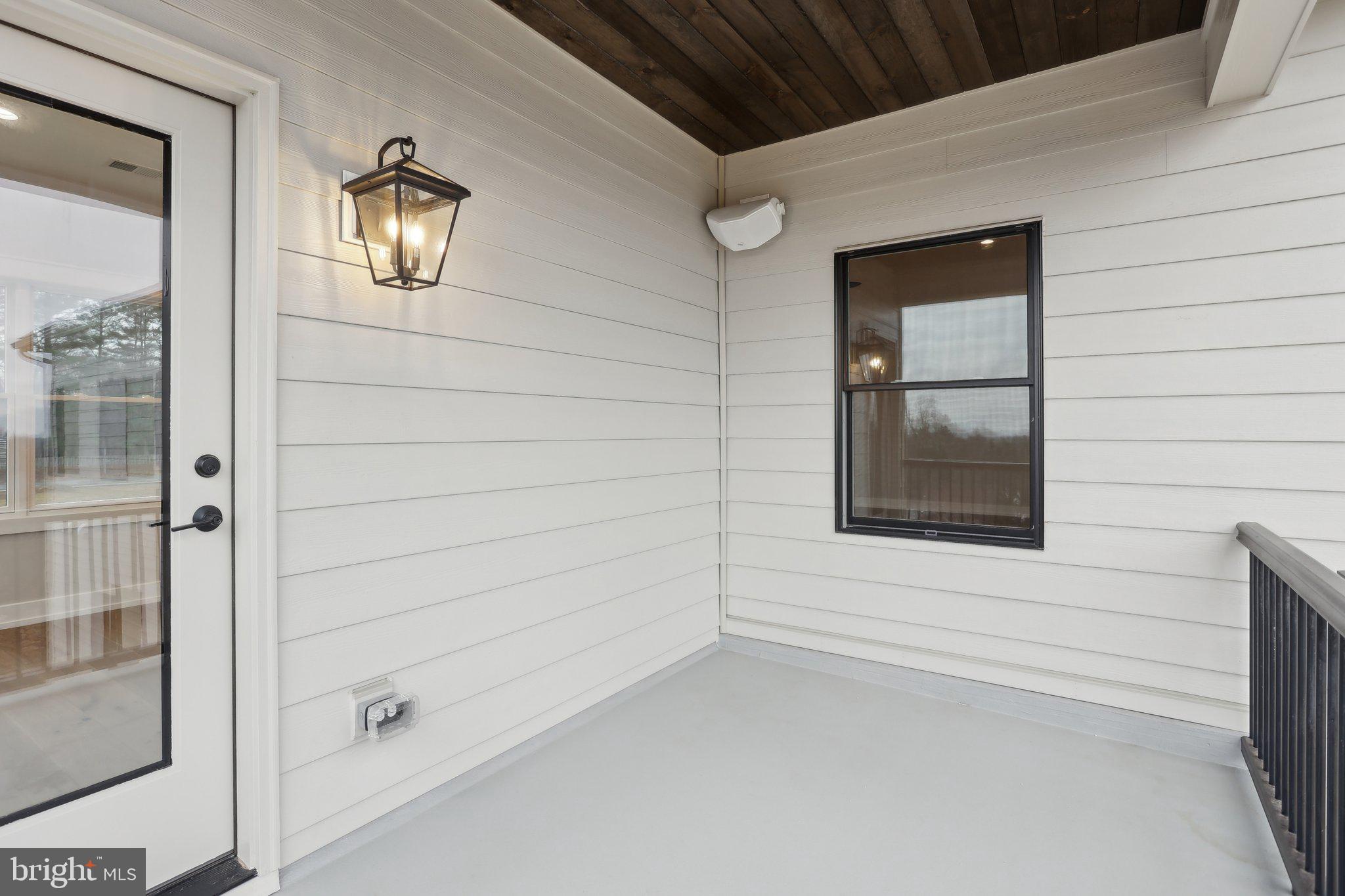 GARNET POINTE - Residential