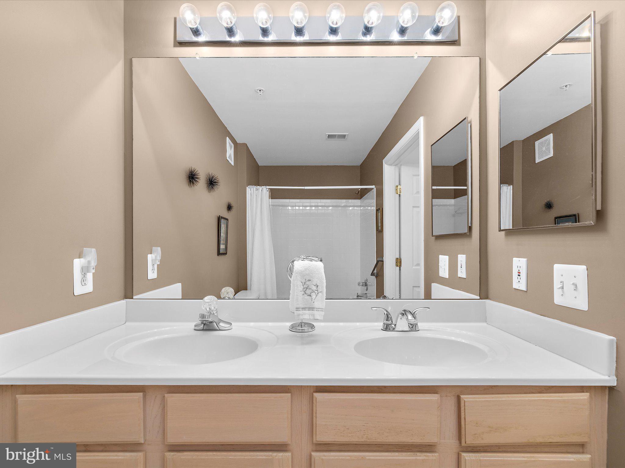 SCOTT'S CROSSING CONDO - Residential