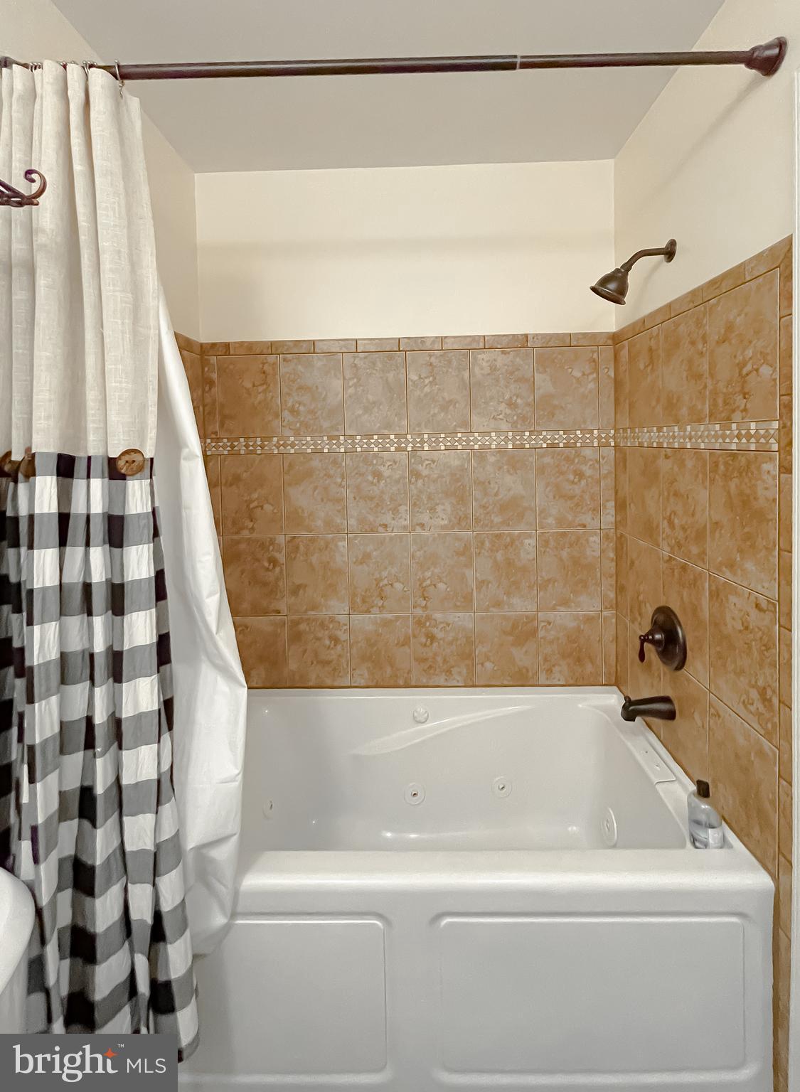 ELLENWOOD - Residential