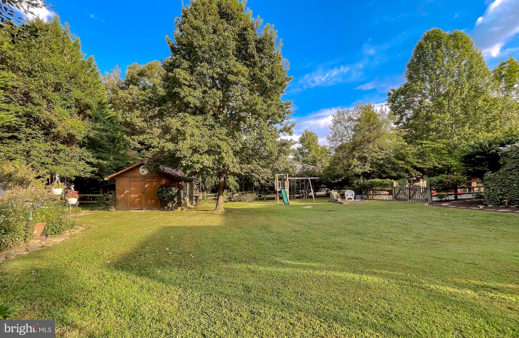 ELLENWOOD - Residential