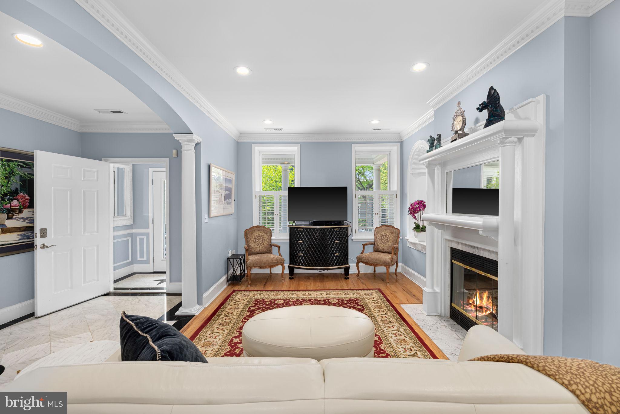224 9TH STREET SE