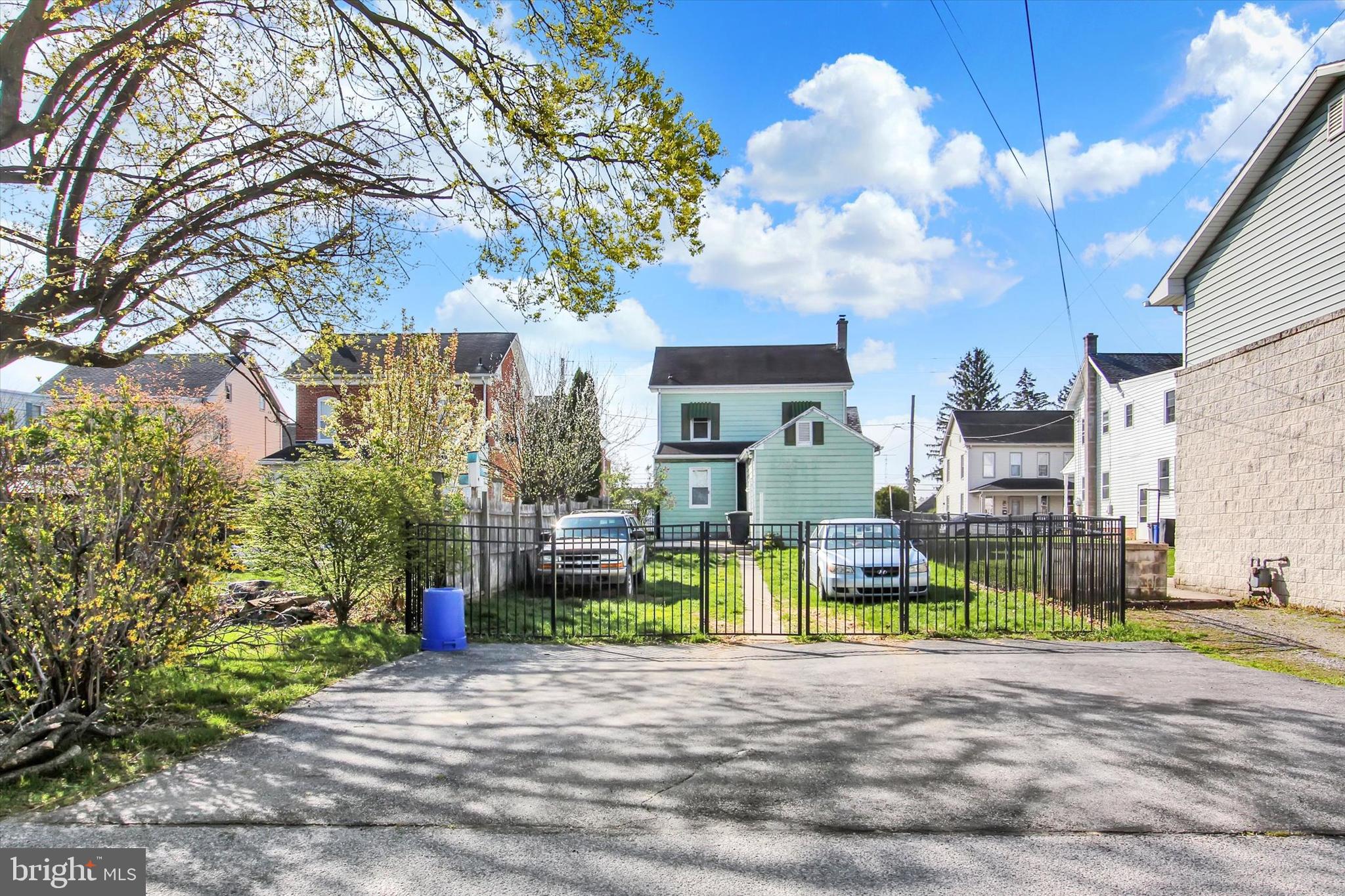 MCSHERRYSTOWN - Residential