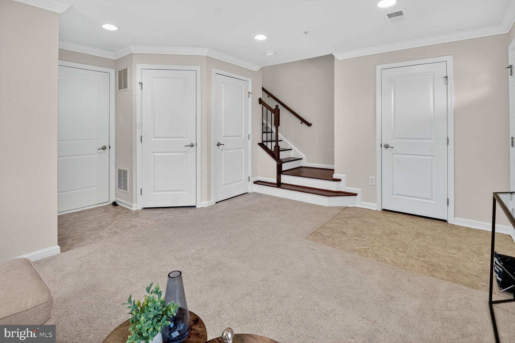 VILLAGES OF URBANA - Residential