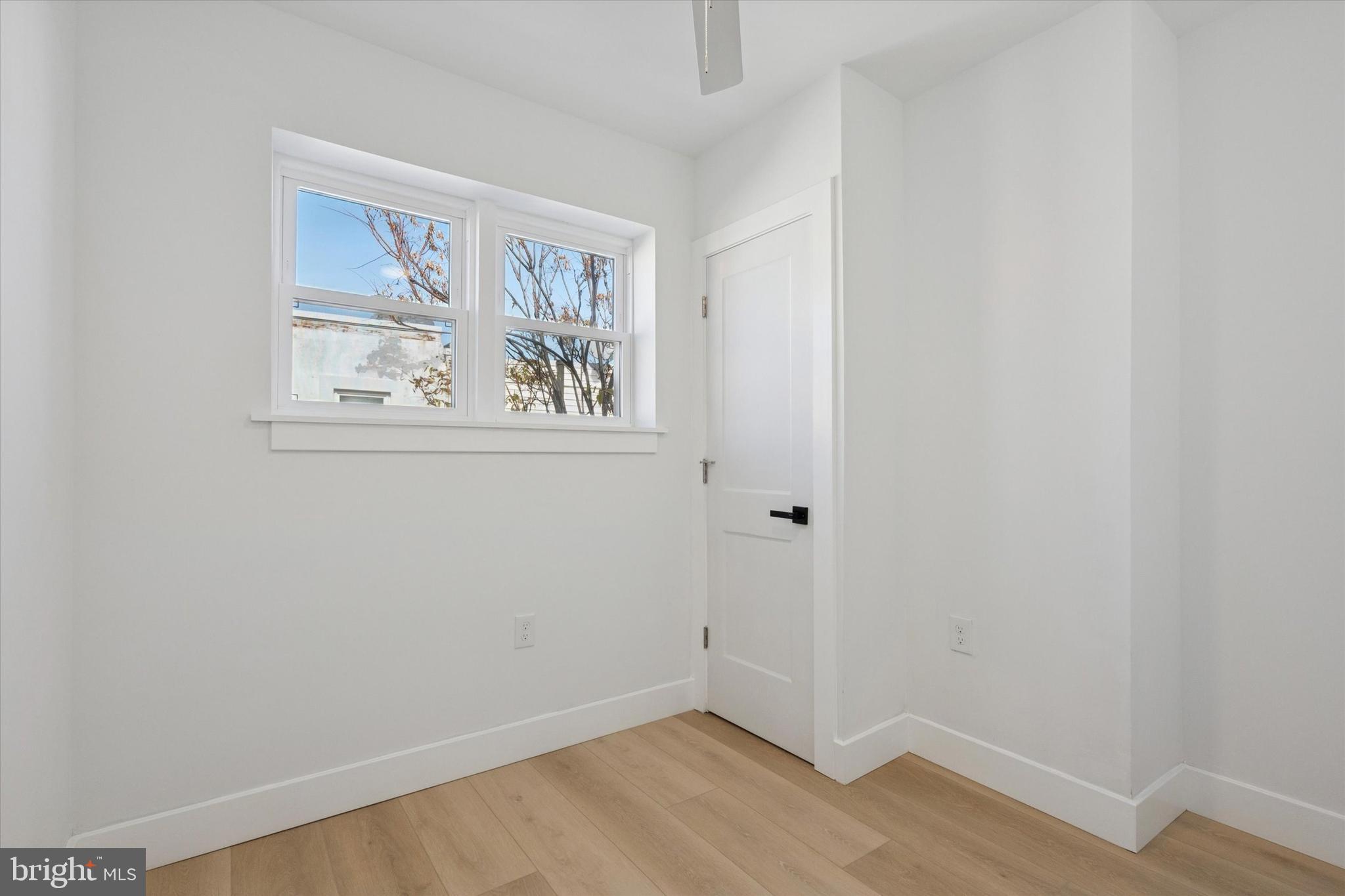 POINT BREEZE - Residential