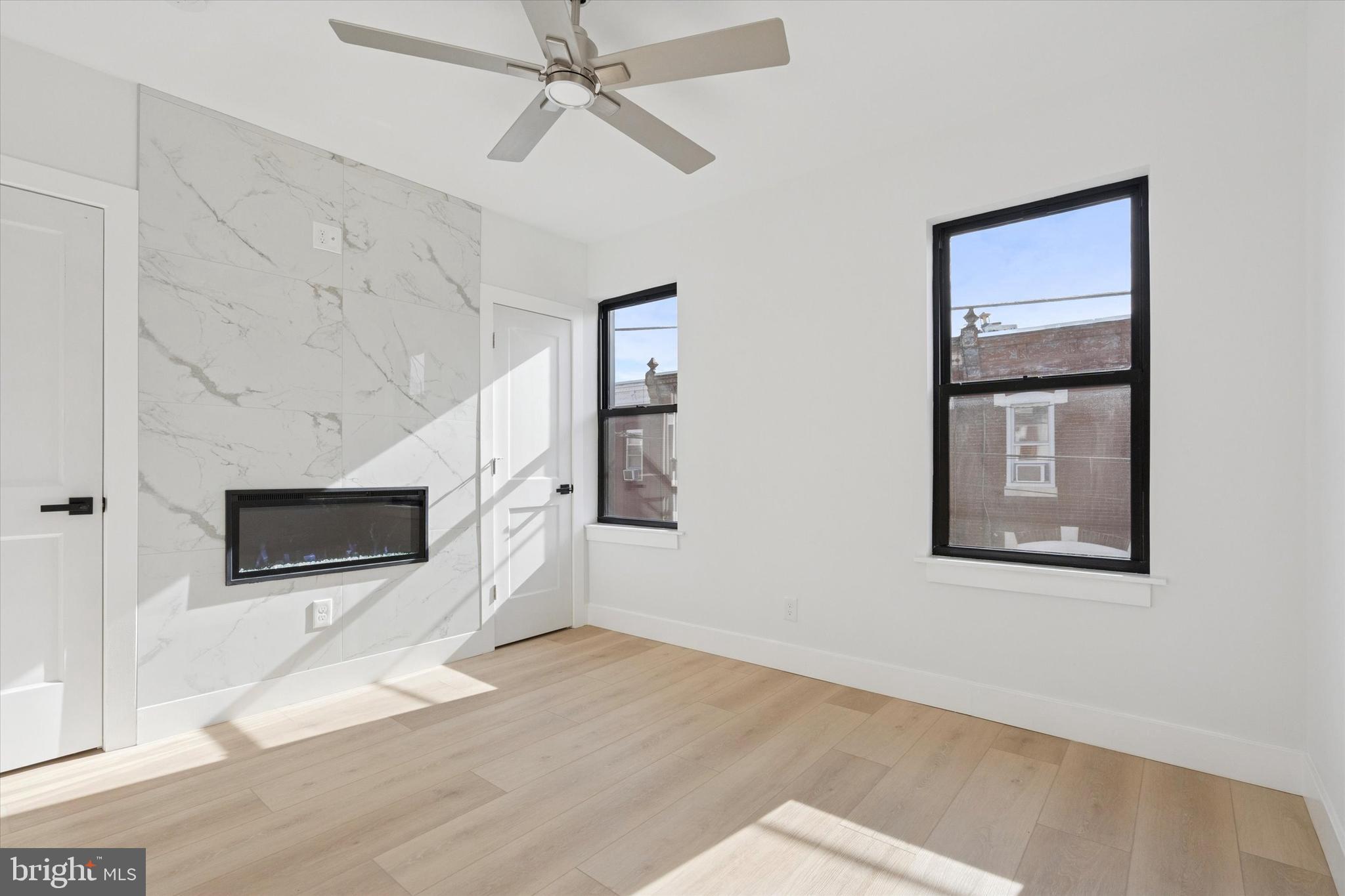 POINT BREEZE - Residential
