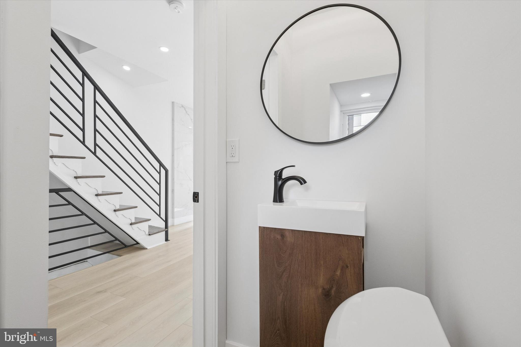 POINT BREEZE - Residential