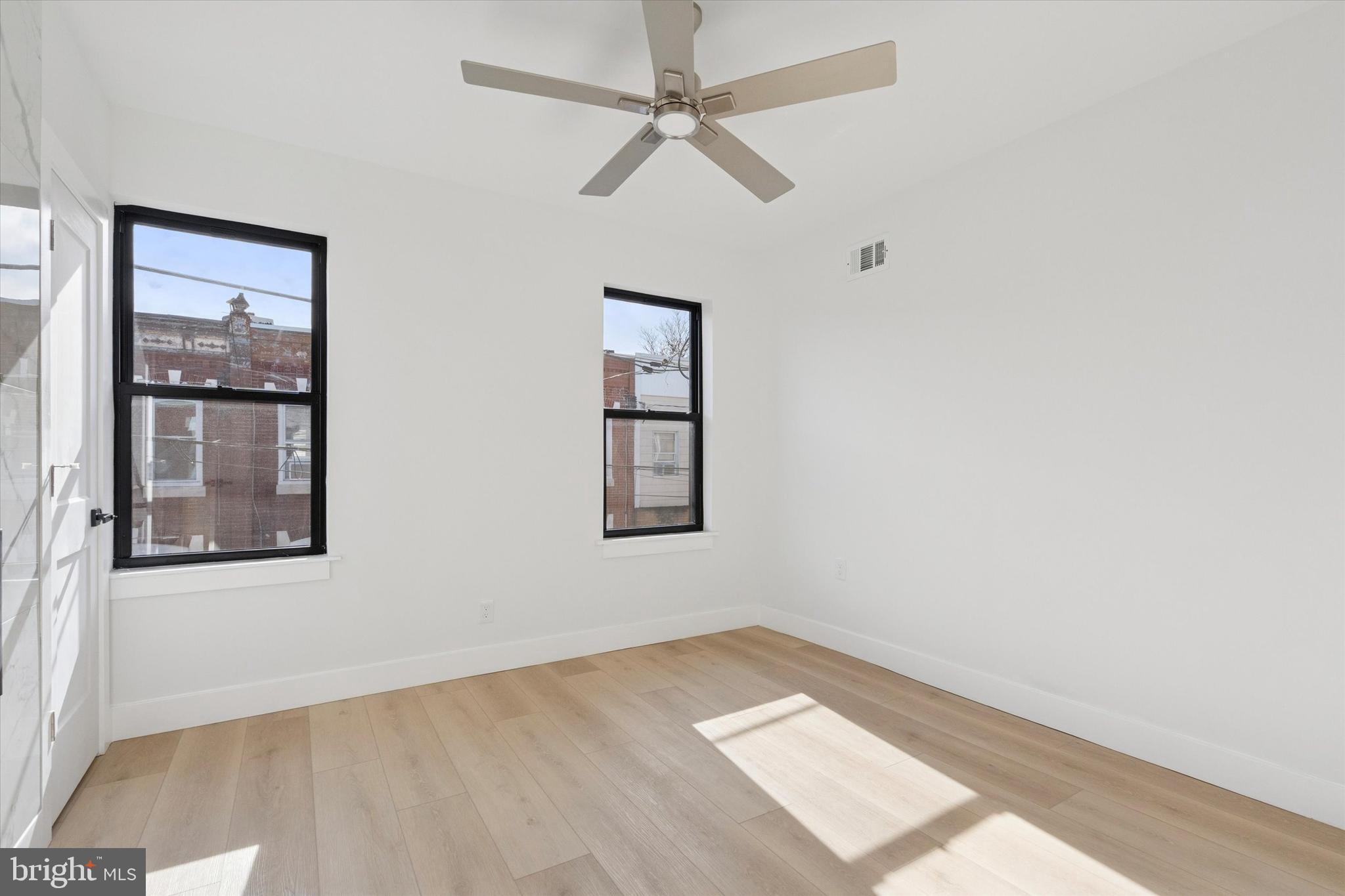 POINT BREEZE - Residential