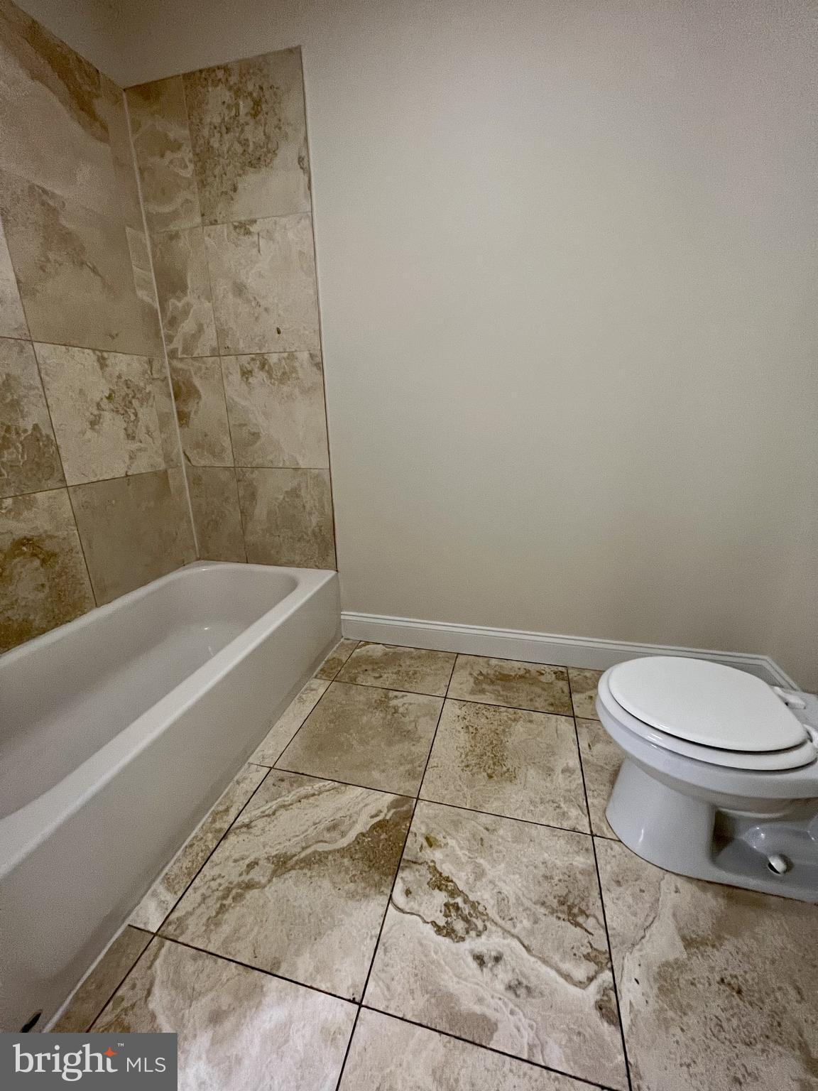 TEMPLE UNIVERSITY - Residential Lease
