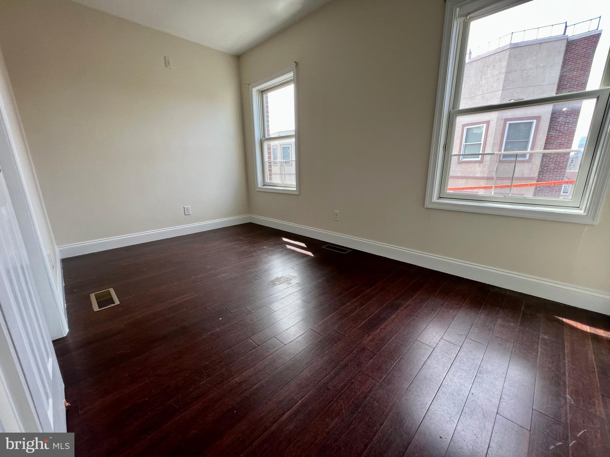 TEMPLE UNIVERSITY - Residential Lease