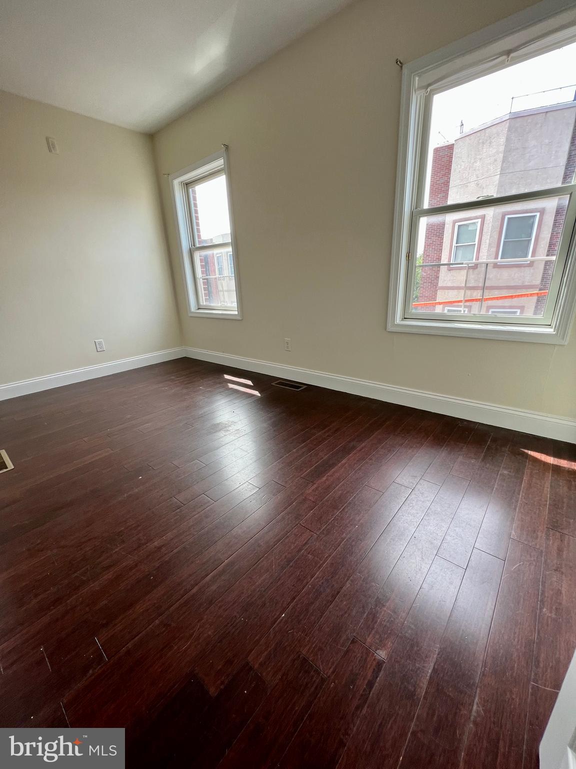 TEMPLE UNIVERSITY - Residential Lease