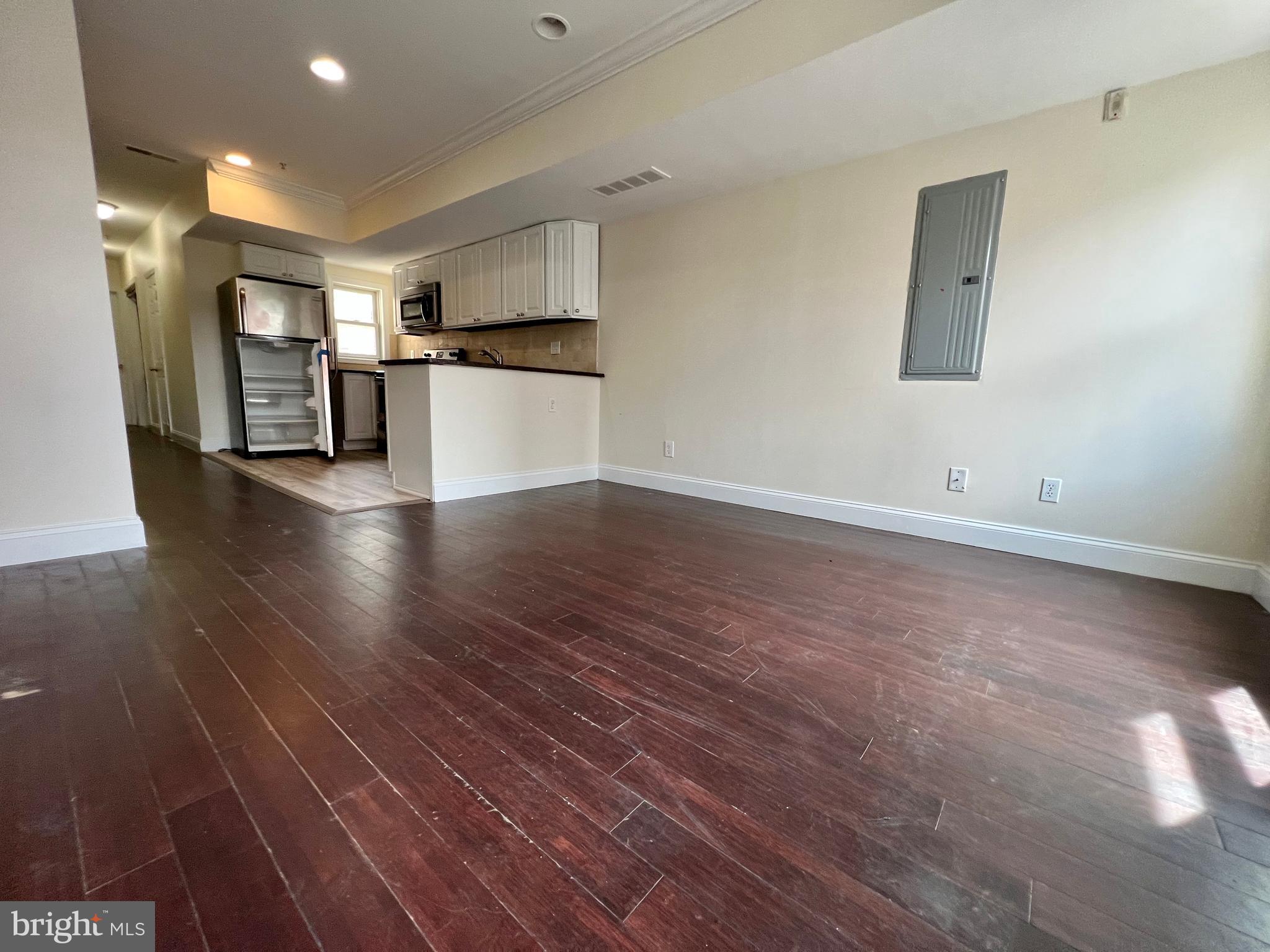 TEMPLE UNIVERSITY - Residential Lease