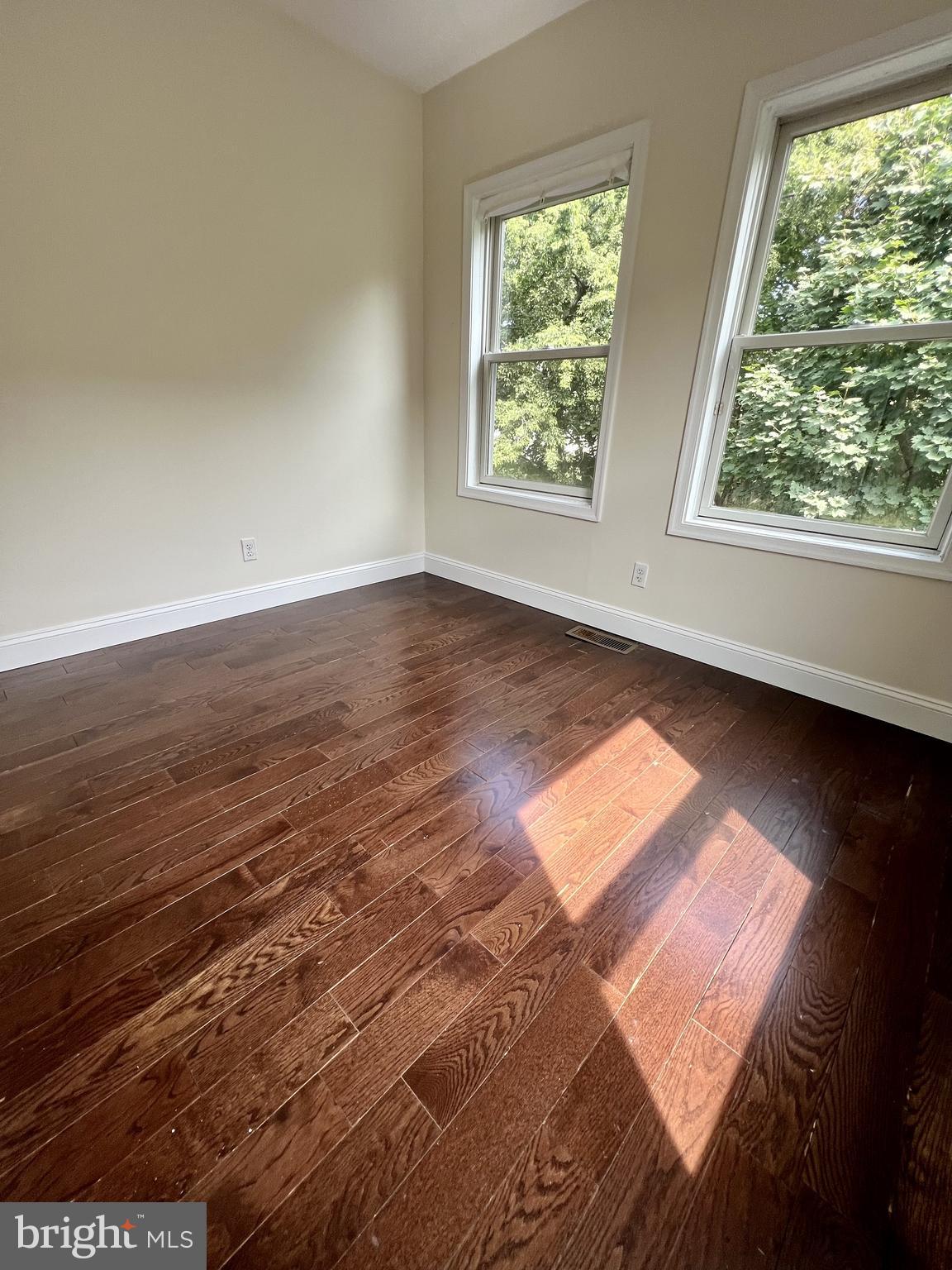 TEMPLE UNIVERSITY - Residential Lease