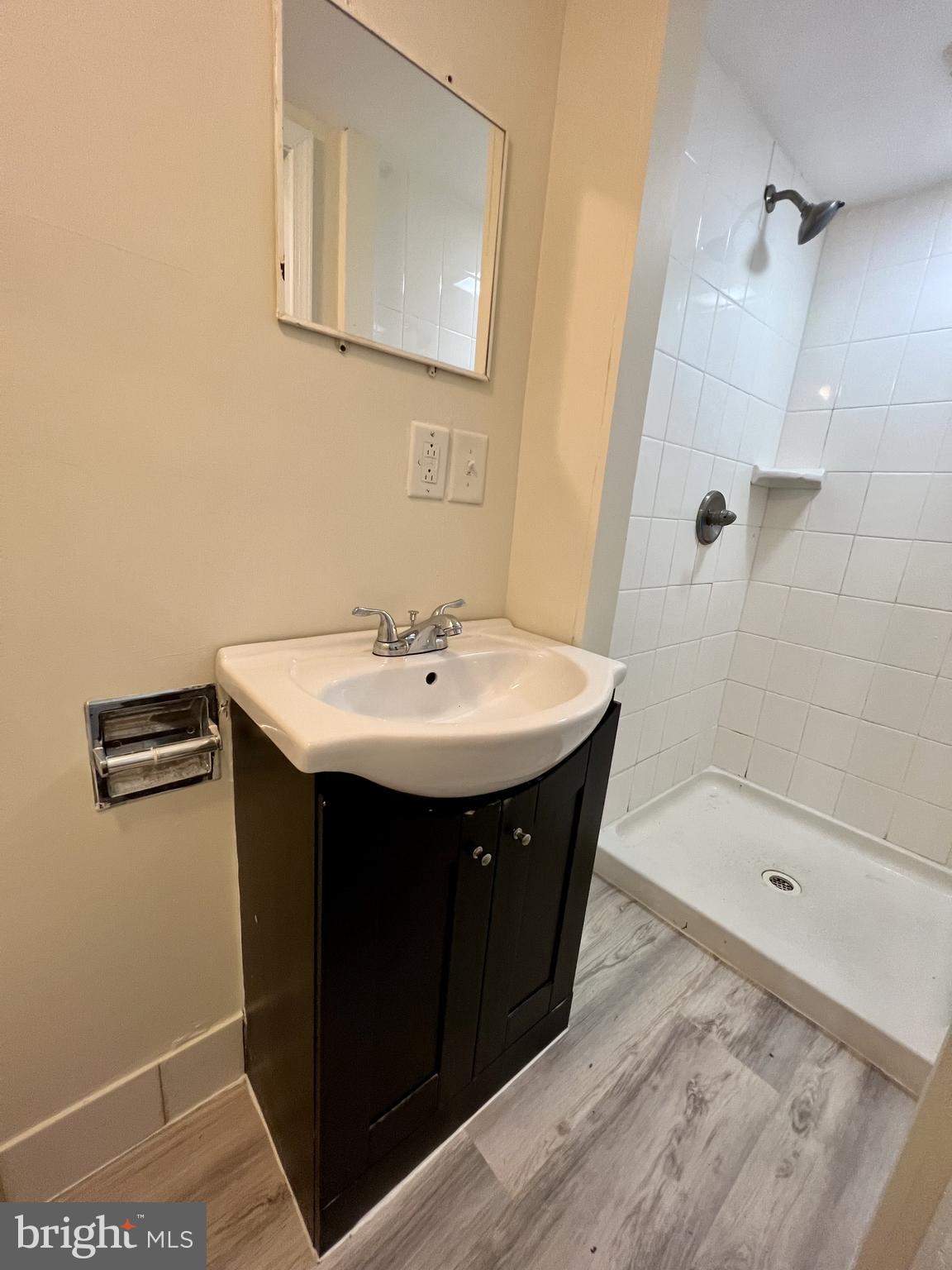 TEMPLE UNIVERSITY - Residential Lease
