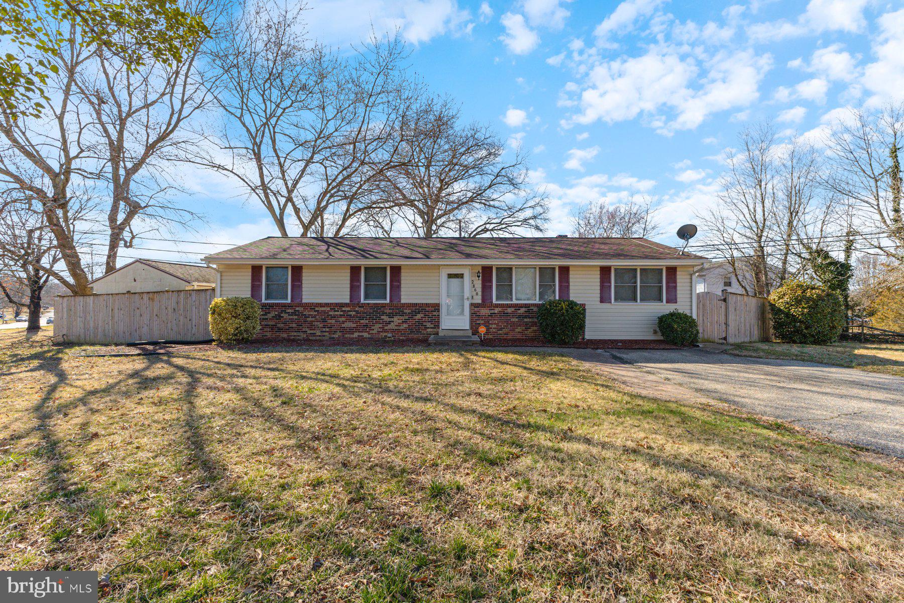 4-Bedroom, 1.5-Bath Home for Sale or Rent. This single-level home offers 4 bedrooms and 1.5 bathrooms, providing plenty of space for comfortable living. The fenced-in yard includes two storage sheds, perfect for extra storage. A driveway with space for 2 to 3 vehicles ensures convenient parking. Conveniently located just minutes from 210, this home provides easy access to DC, and VA and essential amenities, including shopping and dining options.
BACK ON THE MARKET WITH MAJOR PRICE REDUCTION. This is a short sale. Sold "as-is"