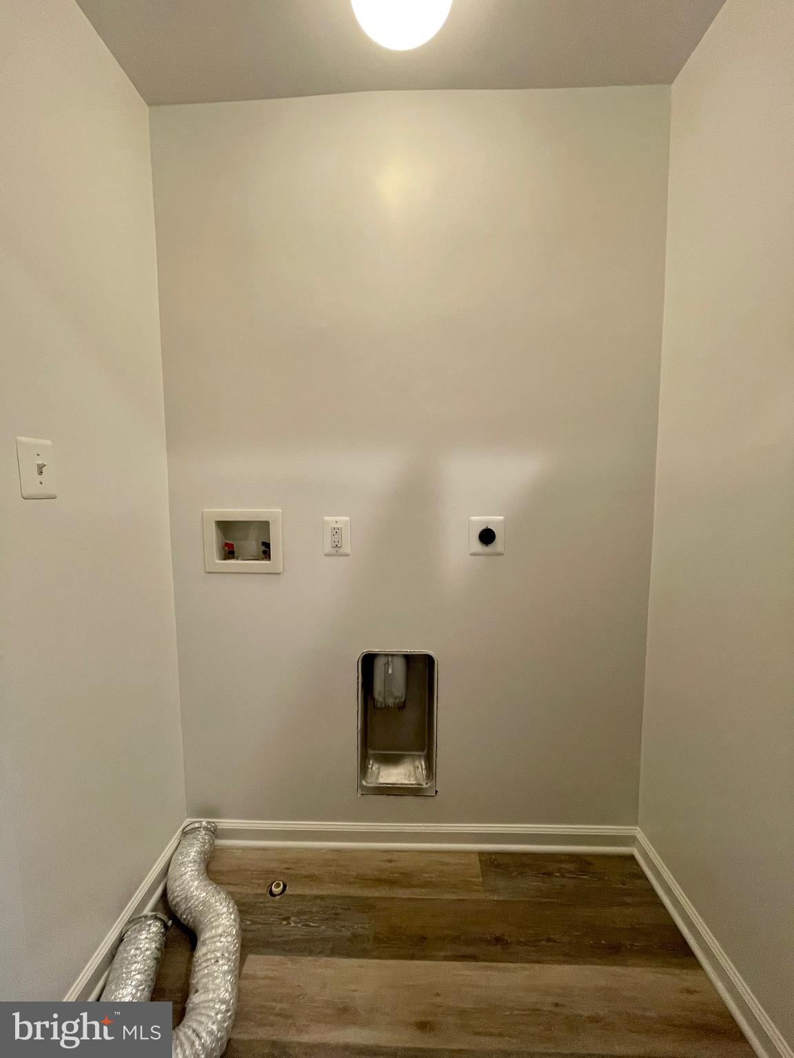 BROOKFIELD ON THE POTOMAC - Residential