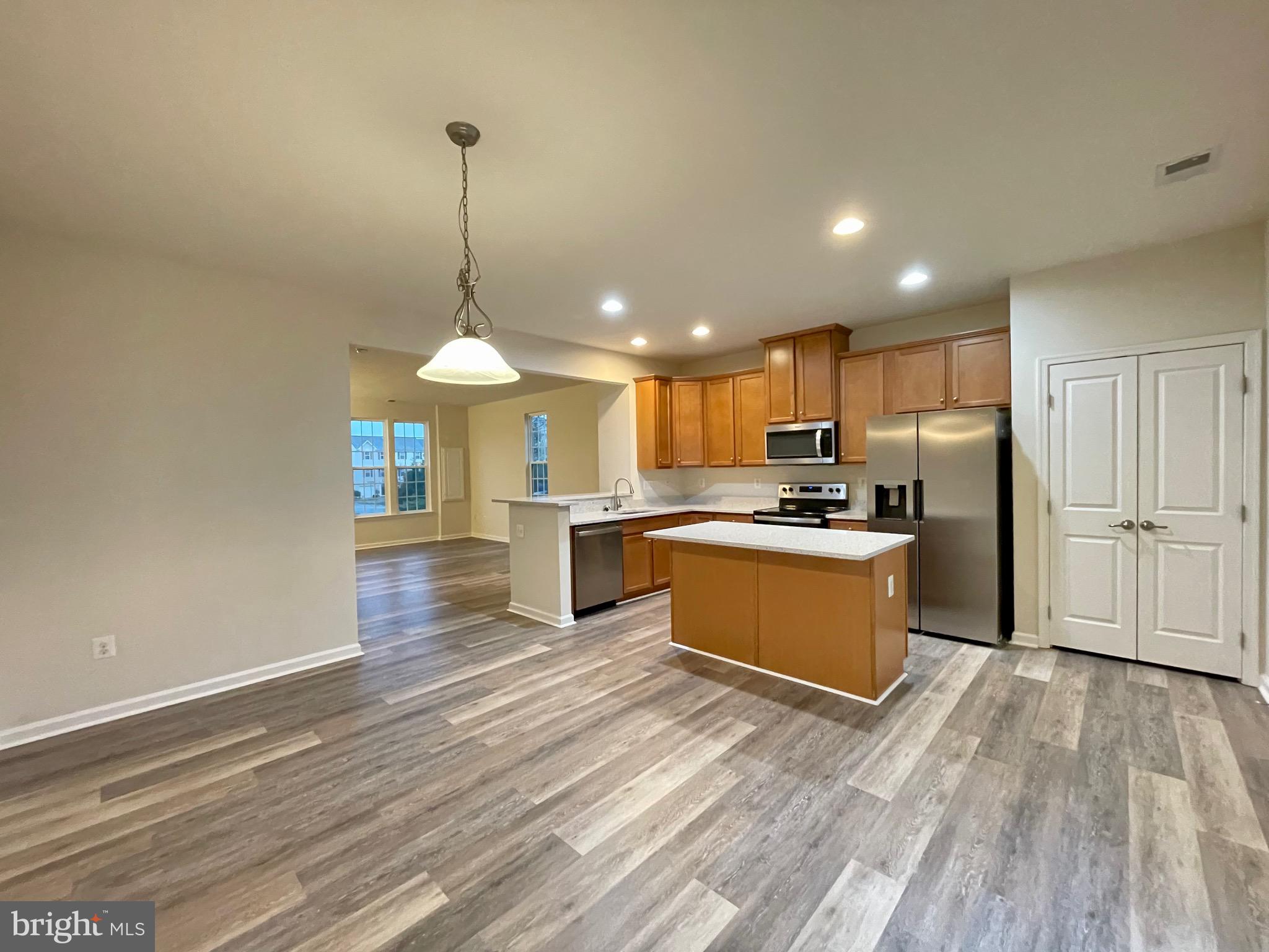 BROOKFIELD ON THE POTOMAC - Residential