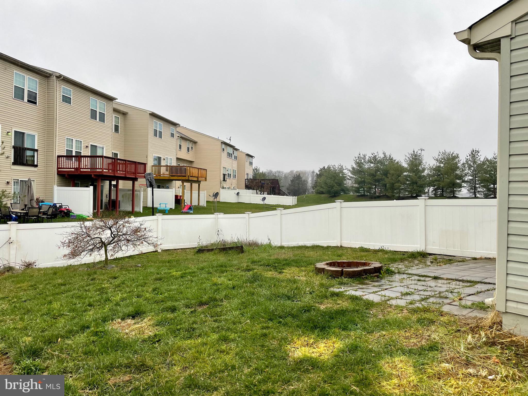 BROOKFIELD ON THE POTOMAC - Residential