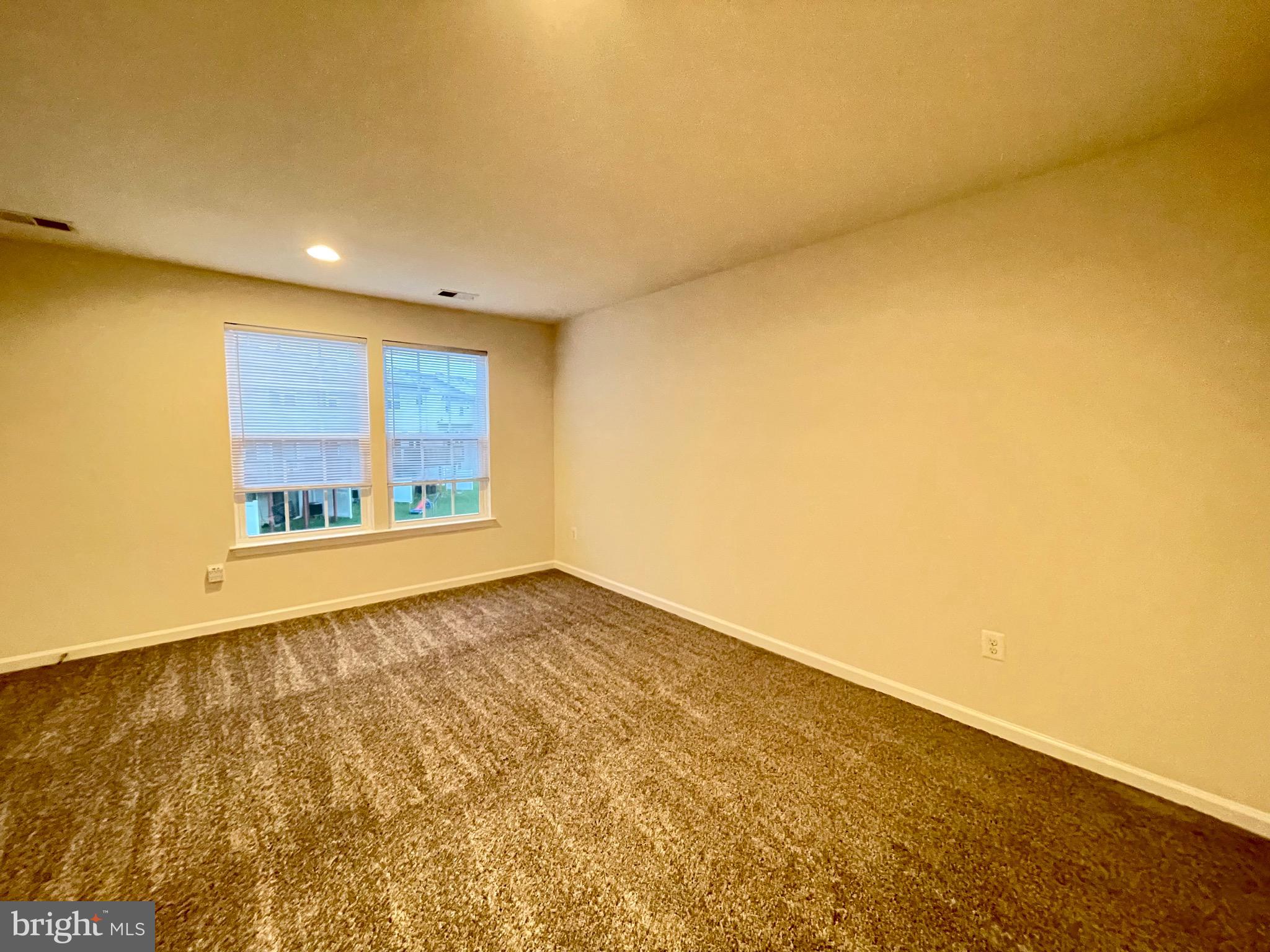 BROOKFIELD ON THE POTOMAC - Residential