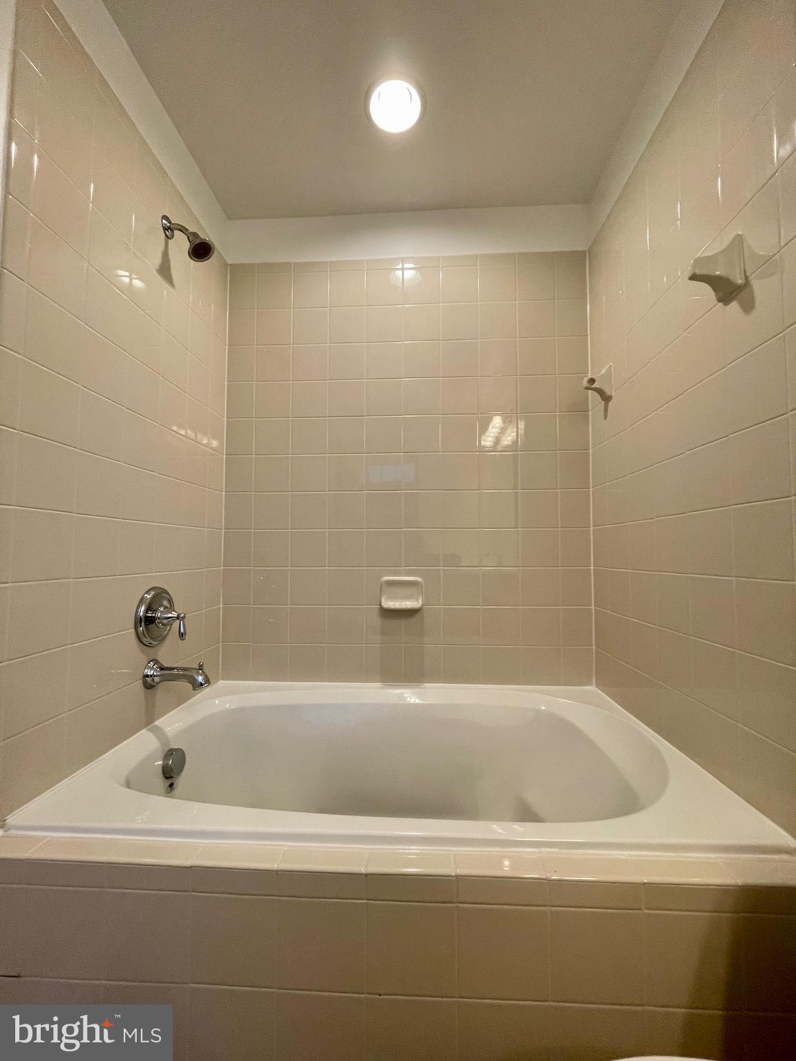 BROOKFIELD ON THE POTOMAC - Residential