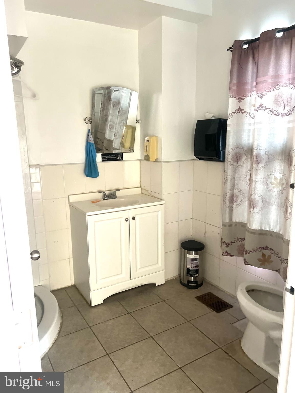 SPRING GARDEN - Commercial Sale