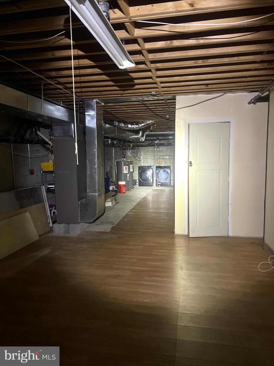 SPRING GARDEN - Commercial Sale