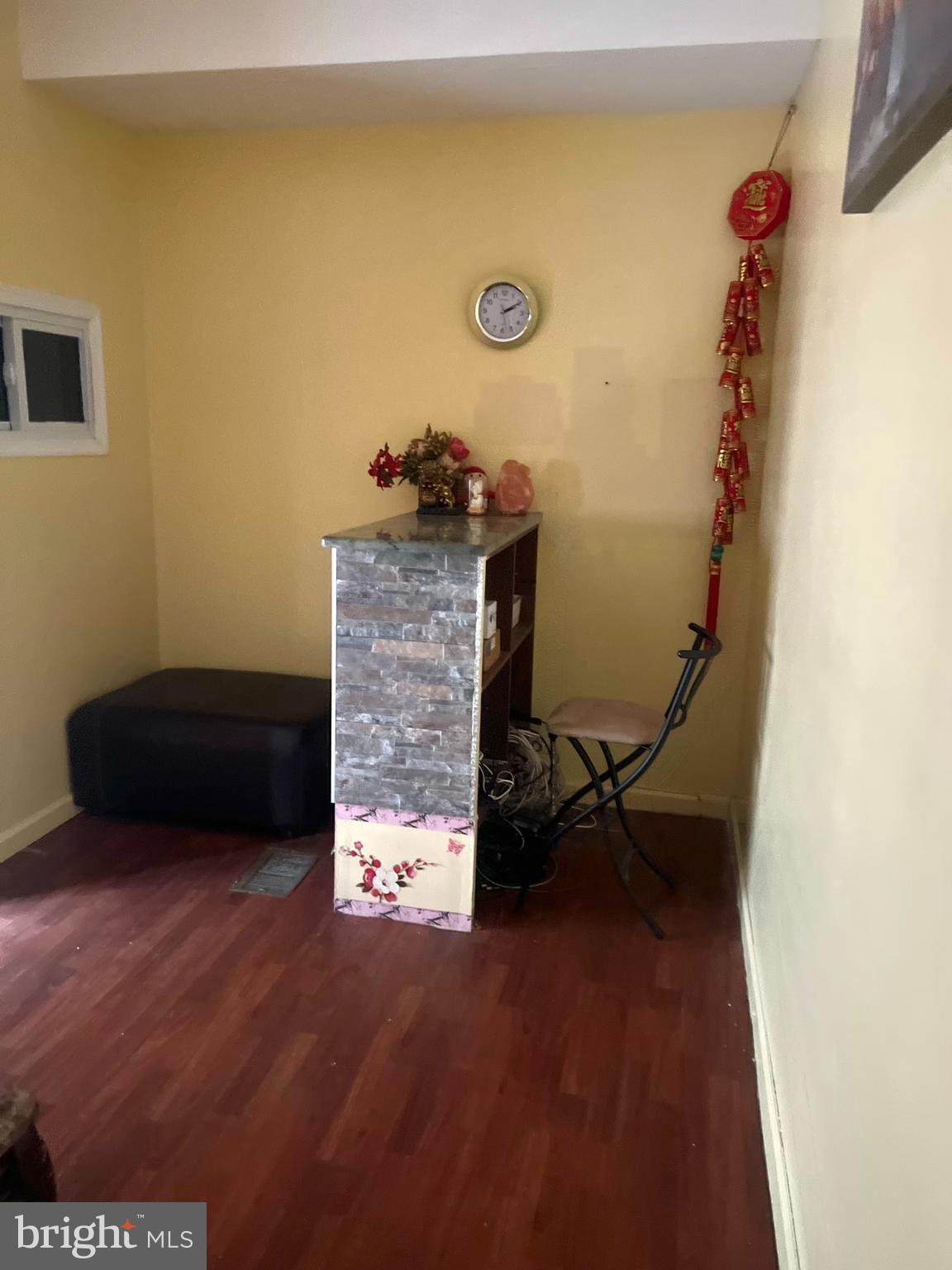 SPRING GARDEN - Commercial Sale